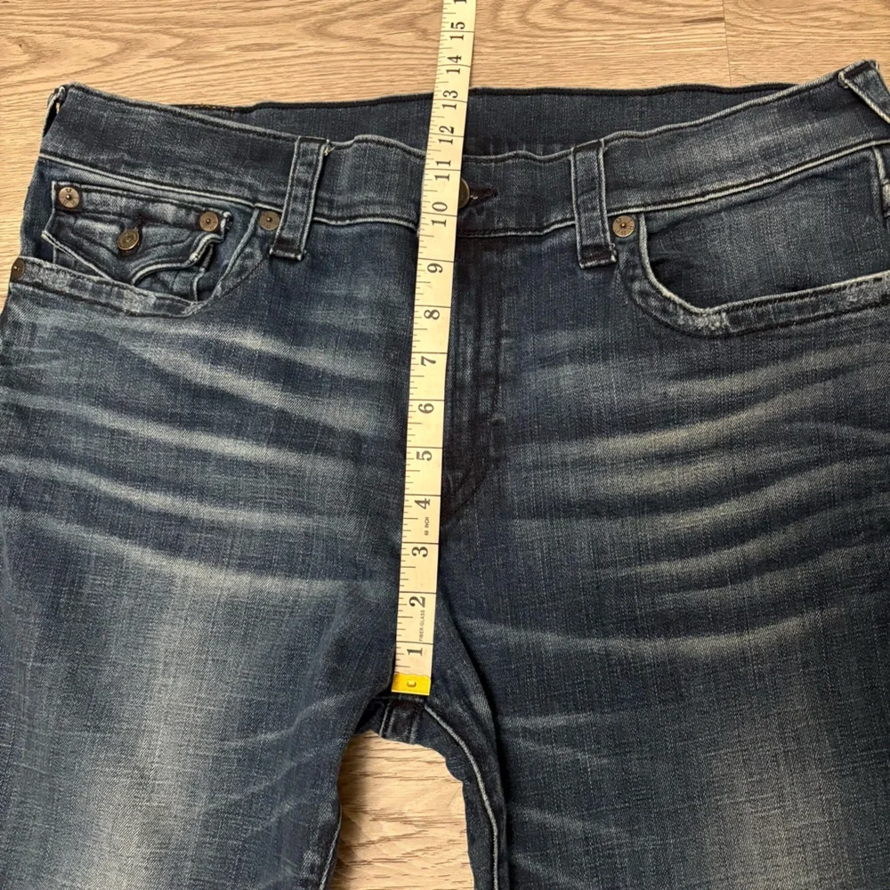 True Religion Jeans GENO Flap Single End Relaxed Slim Size 38